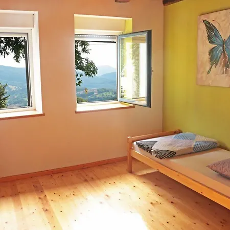 Homestay Stonehouse *