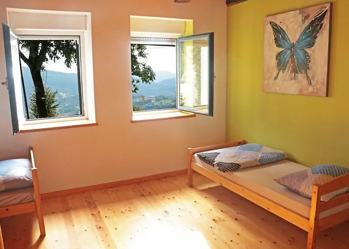 Homestay Stonehouse *